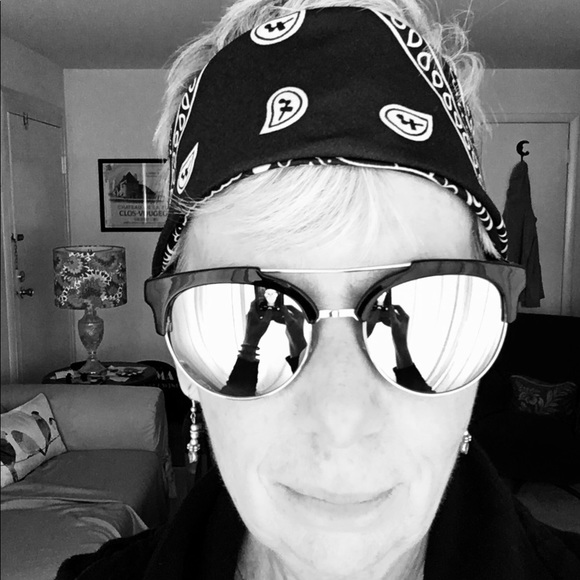 Meet your Posher, Deborah - Picture 4 of 7